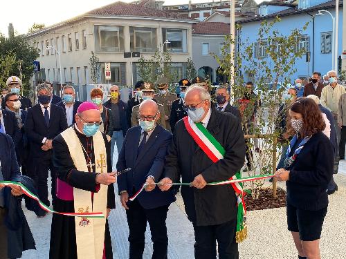 L'assessore regionale al Patrimonio, Sebastiano Callari, all'inaugurazione di Corte Sant'Ilario, nel cuore di Gorizia